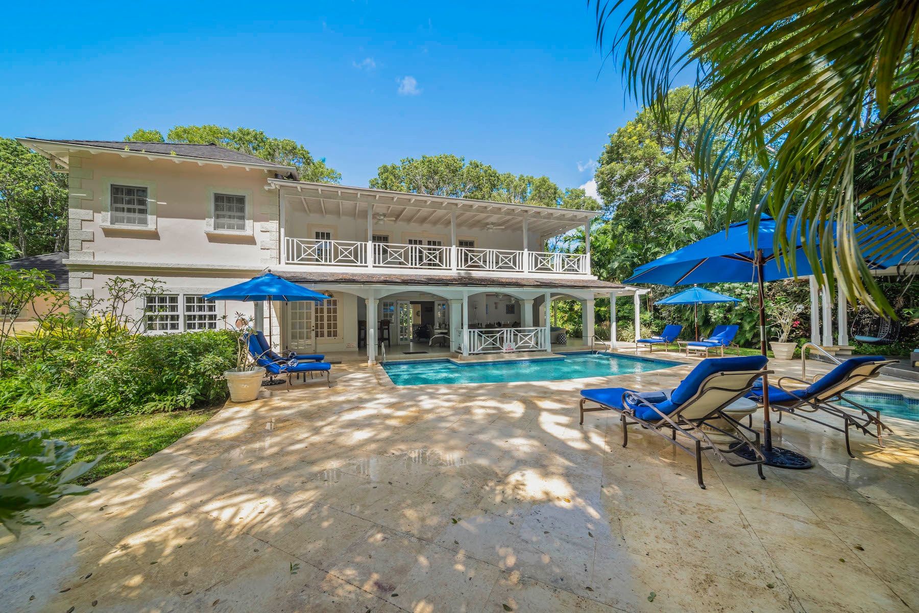 Sandalwood House villa photo.